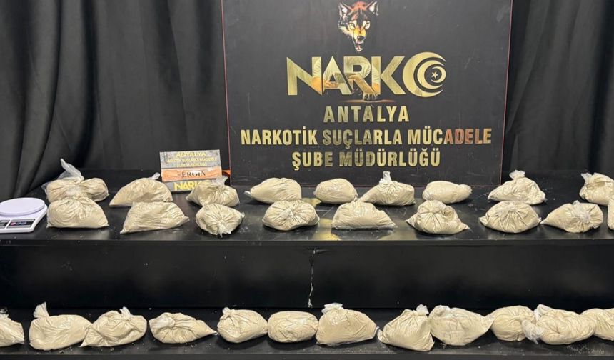 Antalya'da 15 kilo Eroin Ele Geçirildi