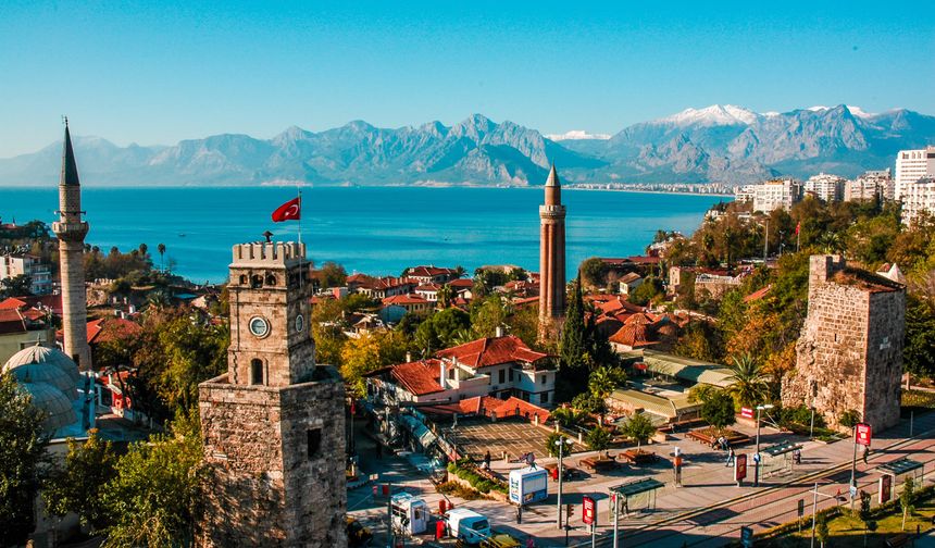 Antalya’da resmi kurumlara ulaşım rehberi