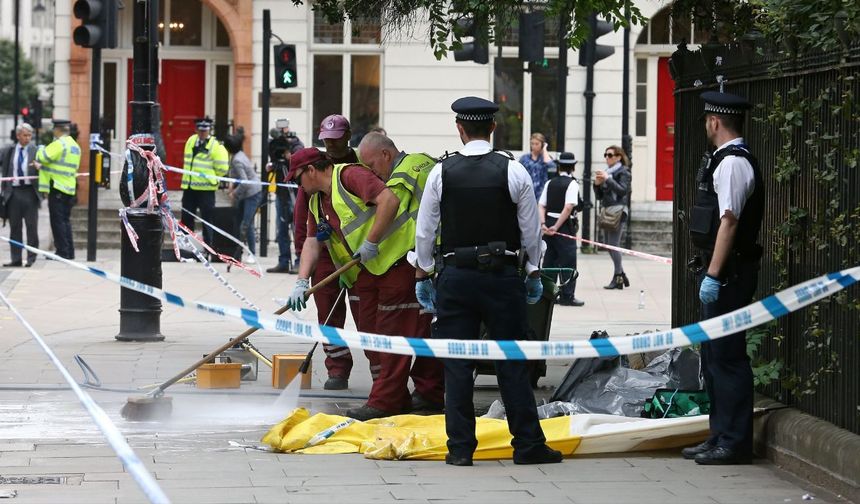 Londra’da bıçaklı saldırı: 2 kişi hayatını kaybetti