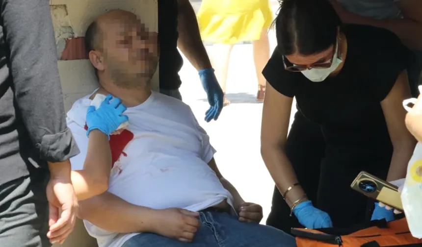 Antalya’da eşiyle tartışan adam kendini omzundan vurdu