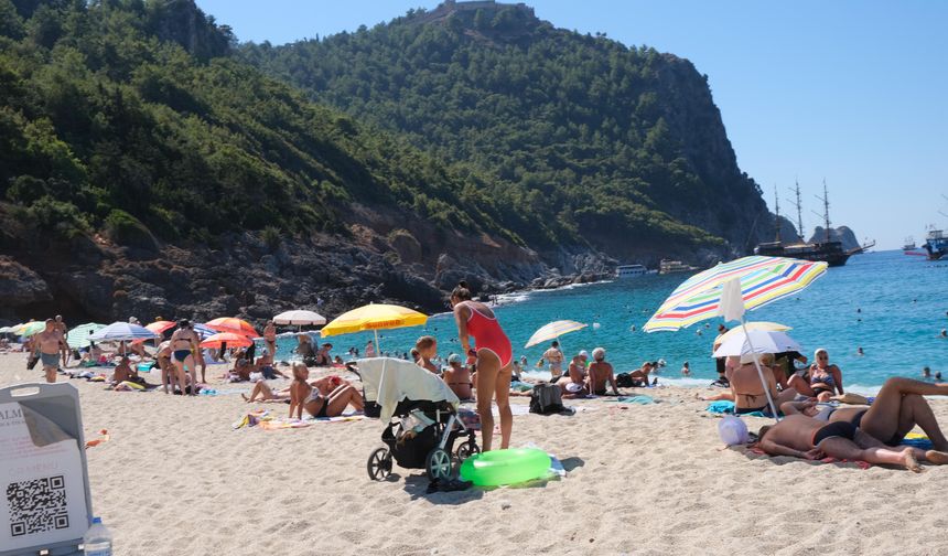Antalya sahillerinde eylülde ‘sarı yaz’ hareketliliği