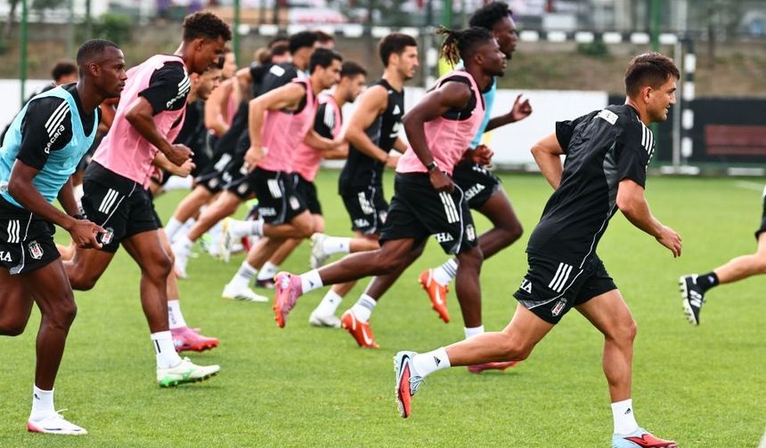 Beşiktaş, Başakşehir hazırlıklarını taktik idmanla sürdürdü