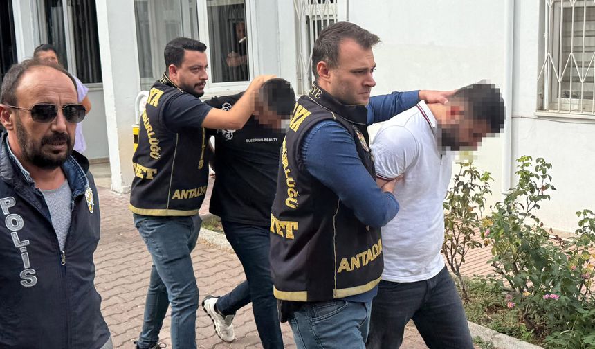 Antalya Serik’te silahlı kavga: 2 kişi hayatını kaybetti