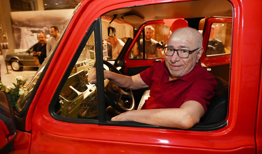 'Çiçek Abbas', yıllar sonra minibüsüyle buluştu