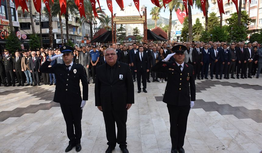 Kumluca’da Atatürk, ebediyete intikalinin 87. yılında anıldı