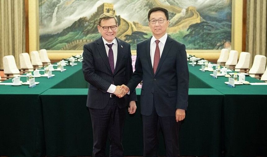 Almanya Dışişleri Bakanı Johann Wadephul, Çin'de