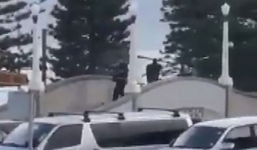 Sydney’de plajda silahlı saldırı: 10 ölü