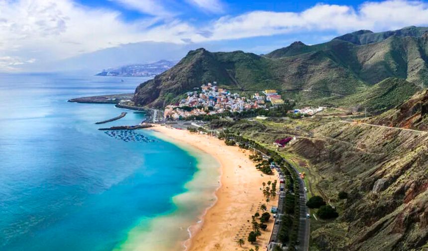Tenerife’de dev dalgalar 3 can aldı