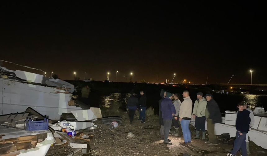 Antalya Aksu’da hortum: 1 kişi yaralandı