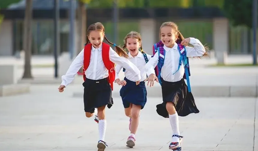 Okullar ayın kaçında açılıyor? Sömestr tatili ne zaman bitiyor?