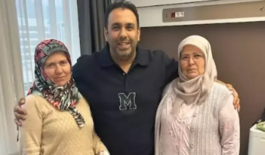 İki kız kardeş aynı gün meme kanserini yendi