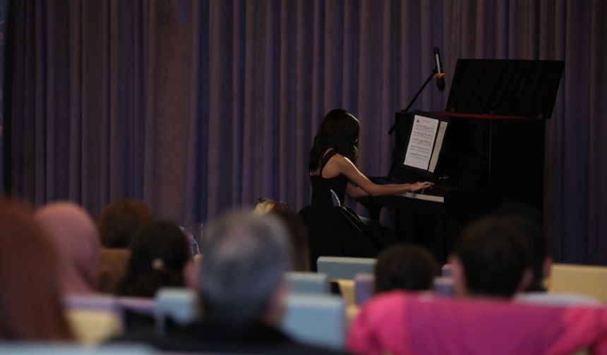 Antalya’da konservatuvar öğrencilerinden piyano resitali
