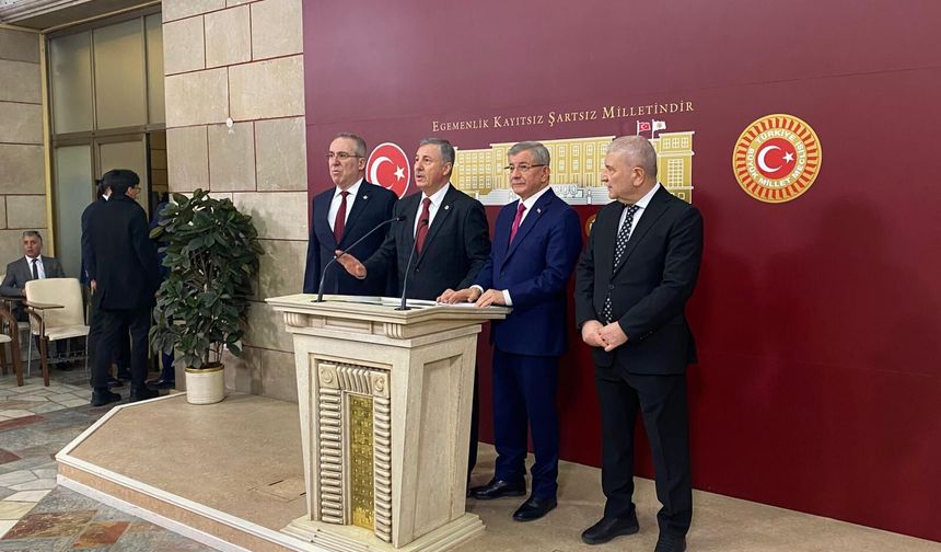 Davutoğlu: Türkiye ara bulucu rolünü güçlendirmeli