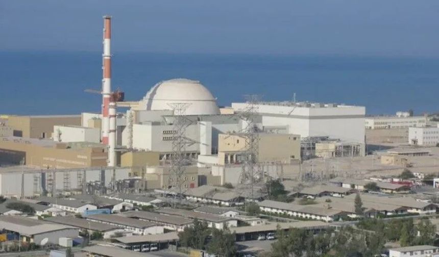 İran'daki nükleer santrale füze isabet etti