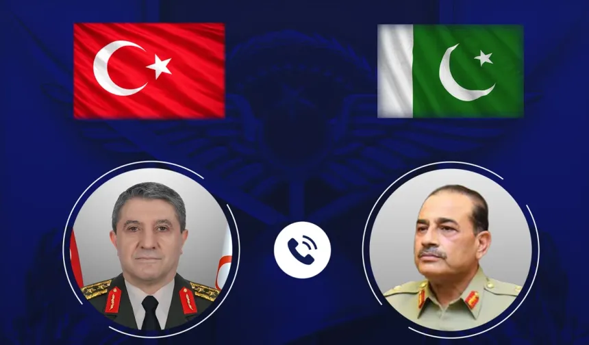 Genelkurmay Başkanı Bayraktaroğlu Pakistan komutanıyla görüştü