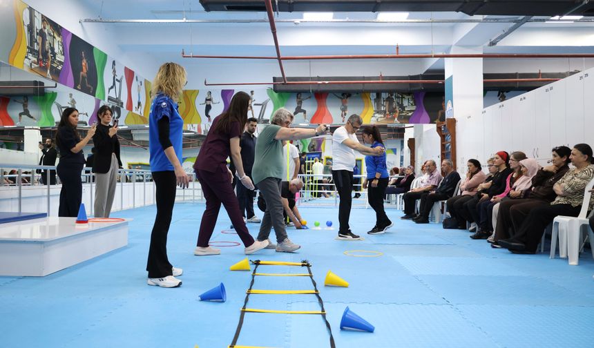 Antalya’da Parkinson hastalarına yönelik farkındalık eğitimi