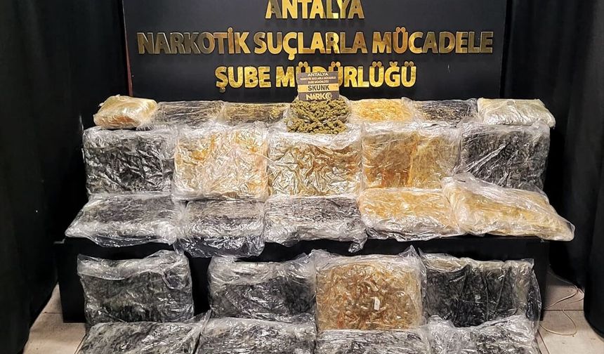 Döşemealtı’nda 34 kilo sentetik uyuşturucu ele geçirildi