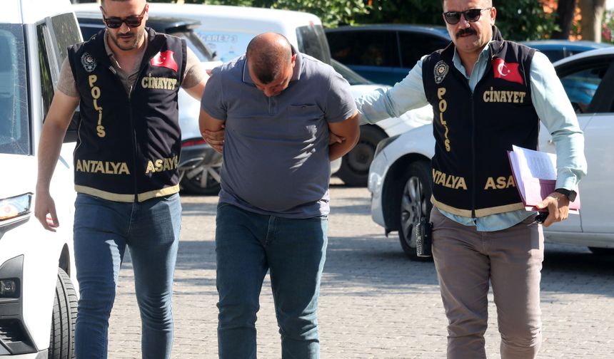 Antalya’daki çifte cinayet şüphelisi adliyeye sevk edildi