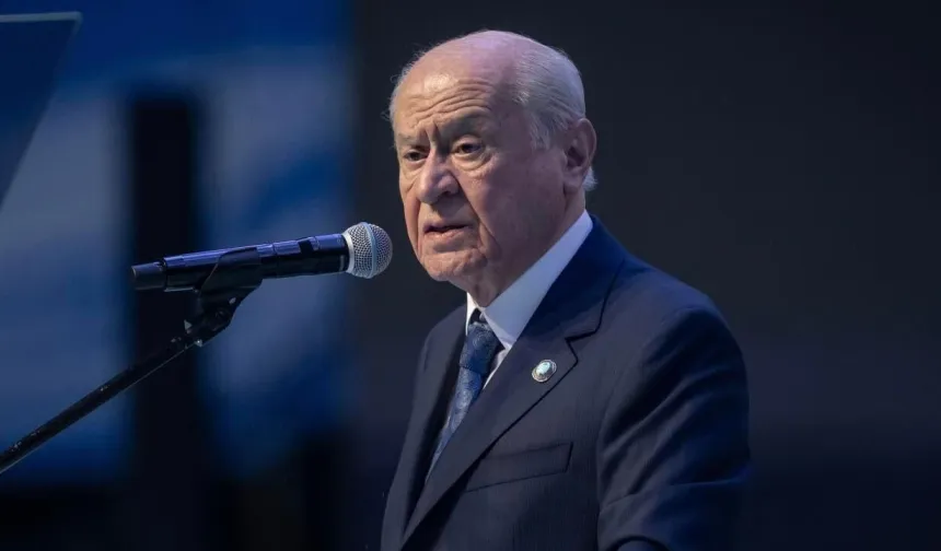 Bahçeli: CHP’nin önünde iki yol var