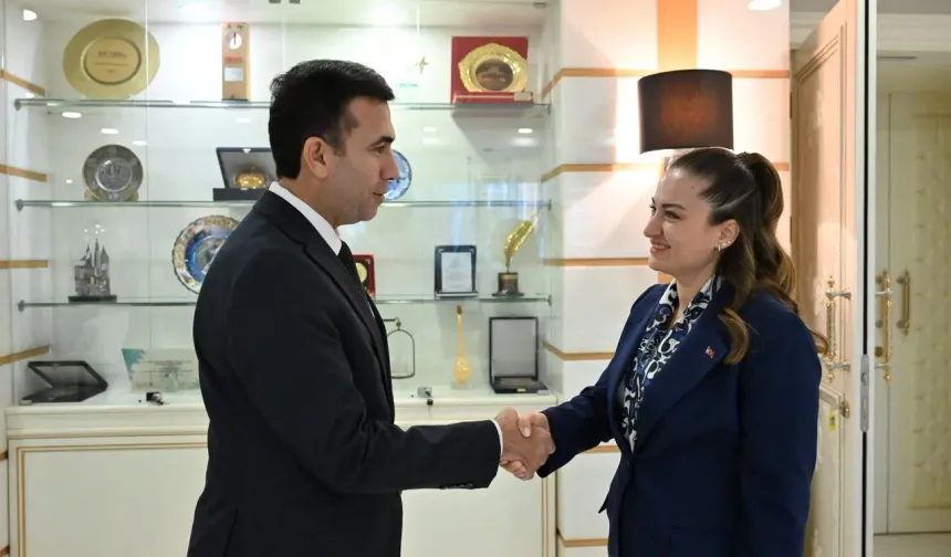 Manavgat’ta muhtarlarla altyapı ve yatırımlar masaya yatırıldı