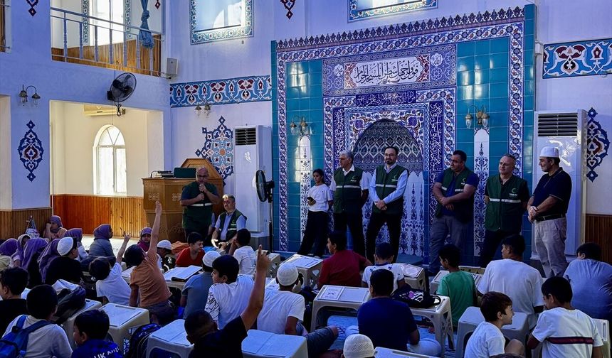 Antalya’da çocuklara bağımlılıkla mücadele eğitimi