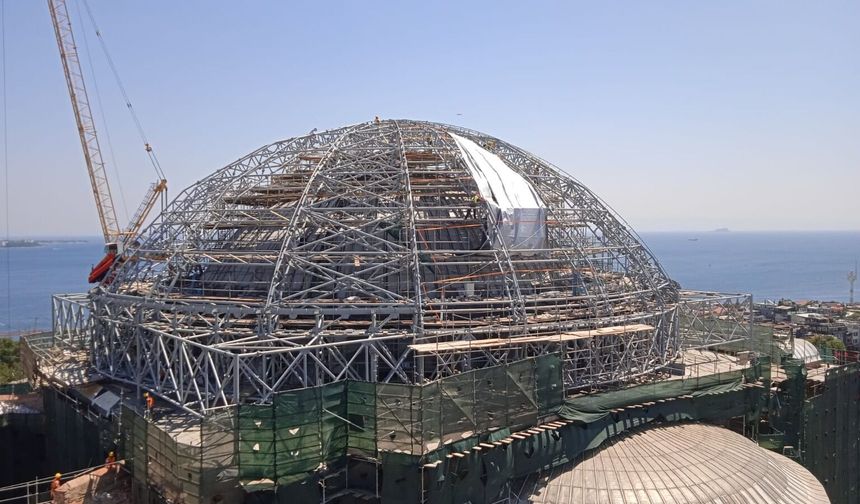 Ayasofya kubbesindeki restorasyonda yeni aşama başladı