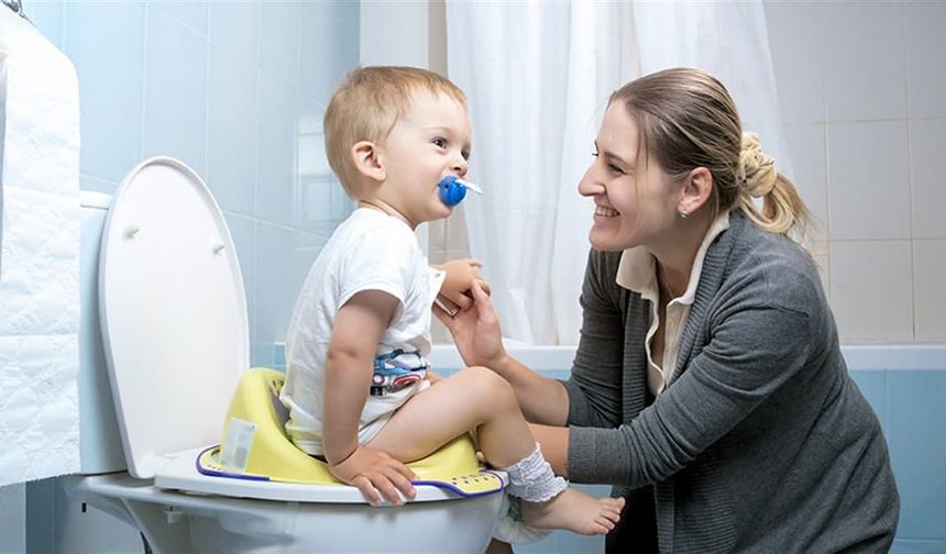 Tuvalet eğitimine erken başlamak işe yarıyor mu?