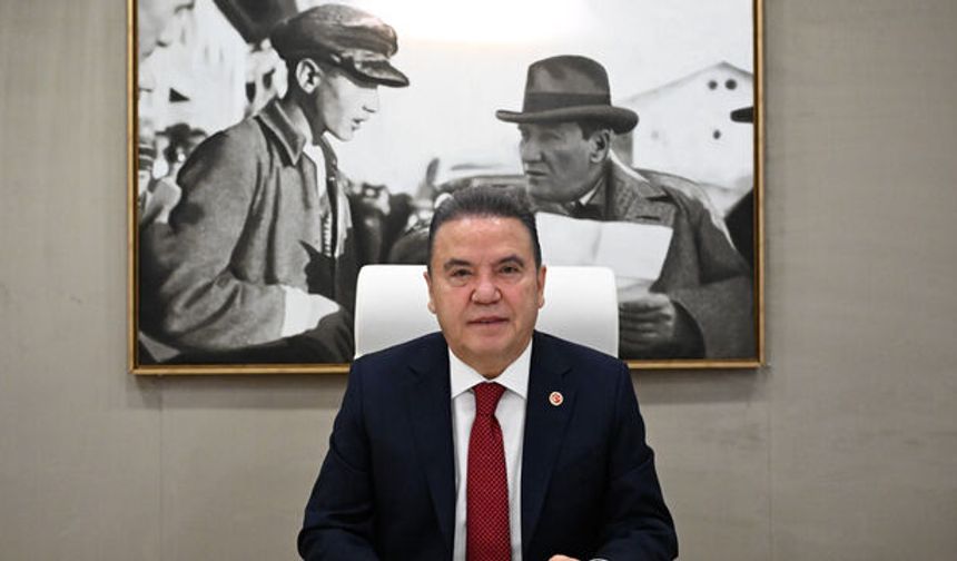 Antalya'da 'fuhşa aracılık' soruşturmasında 7 gözaltı; dosyada Muhittin Böcek detayı