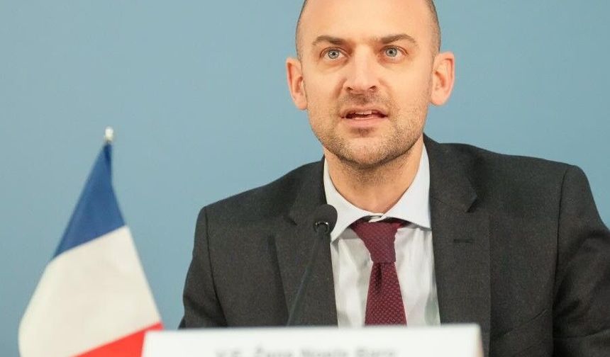 Çin ve Fransa dışişleri bakanları telefonda görüştü